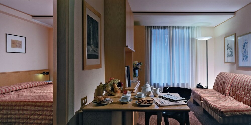 Фото Les Jumeaux