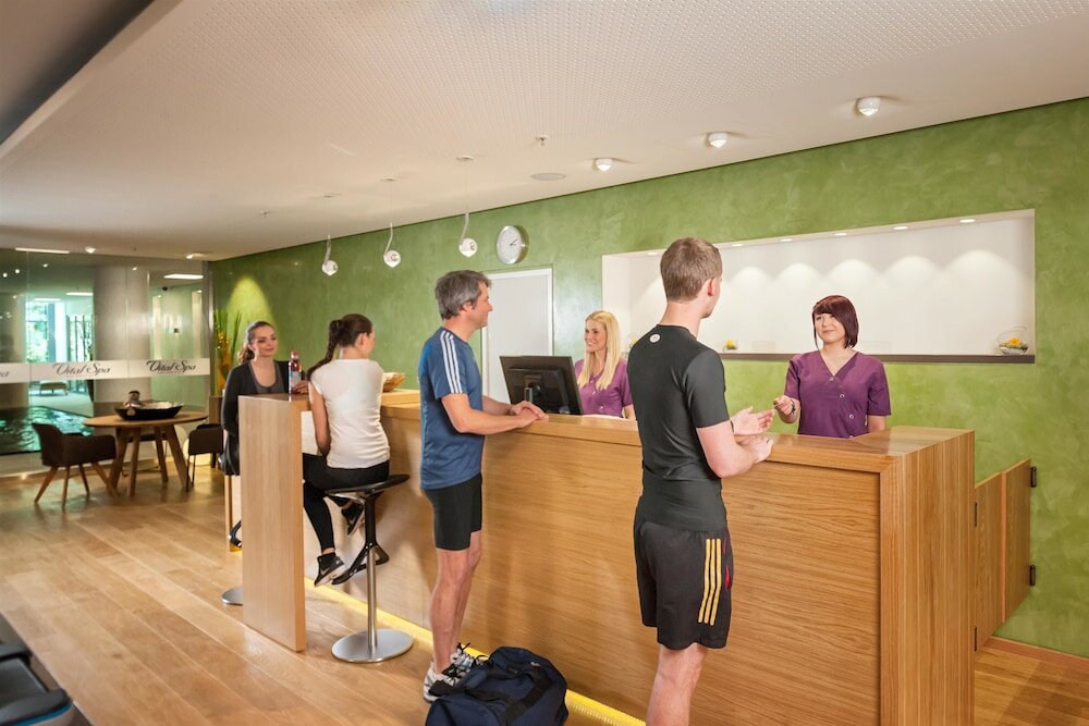 Фото Hotel Dorint An der Messe Koln