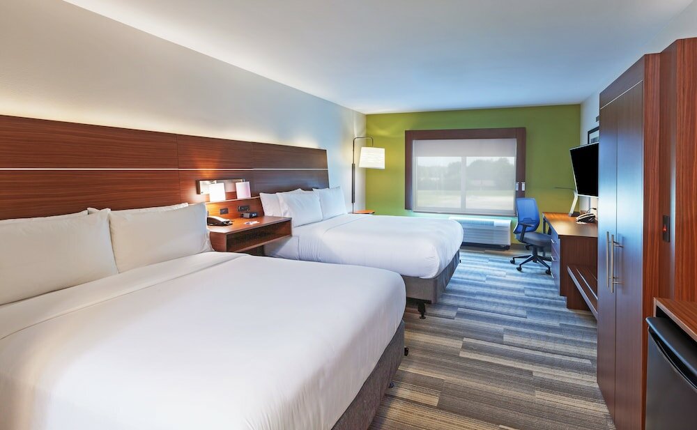Фото Holiday Inn Express & Suites Tulsa South - Woodland Hills, an Ihg Hotel