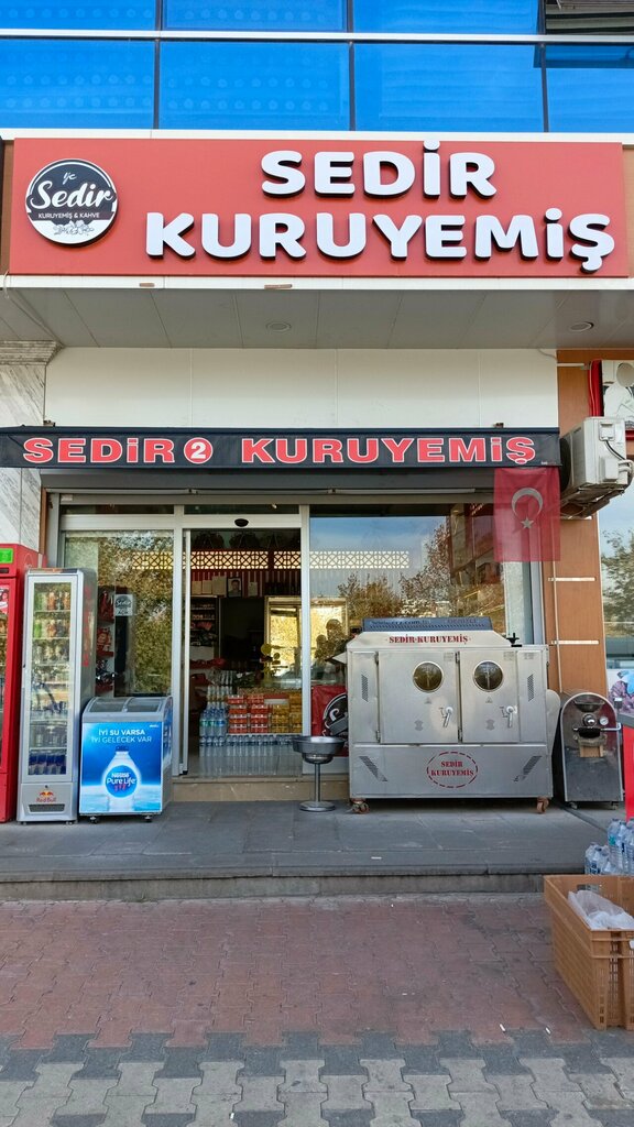 Nuts, snacks, dried fruits Sedir Nuts, Konya, photo