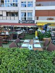 ‪Muzom‬ (Izmir, Konak District, Mustafa Kemal Coast Boulevard, 597) ، مطعم