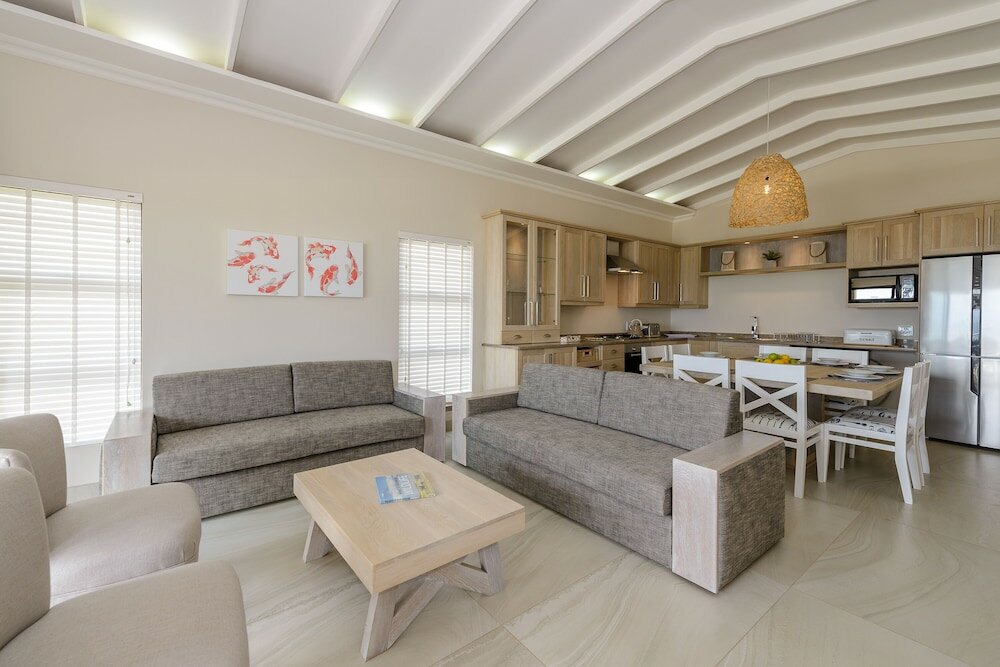 Фото Cayley Mountain Resort