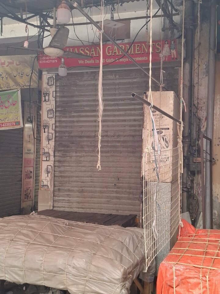 Clothing store Hassan Garments, Lahore, photo