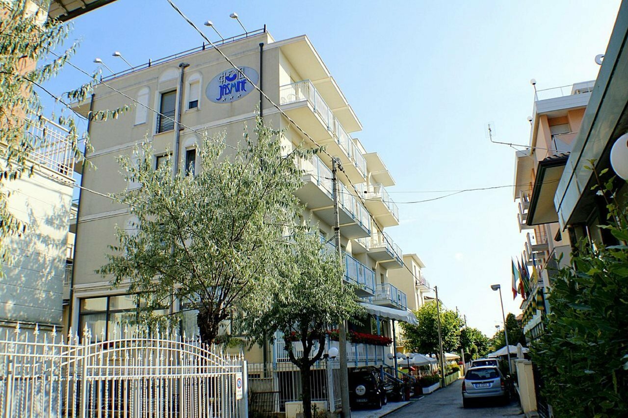 Фото Hotel Jasmine