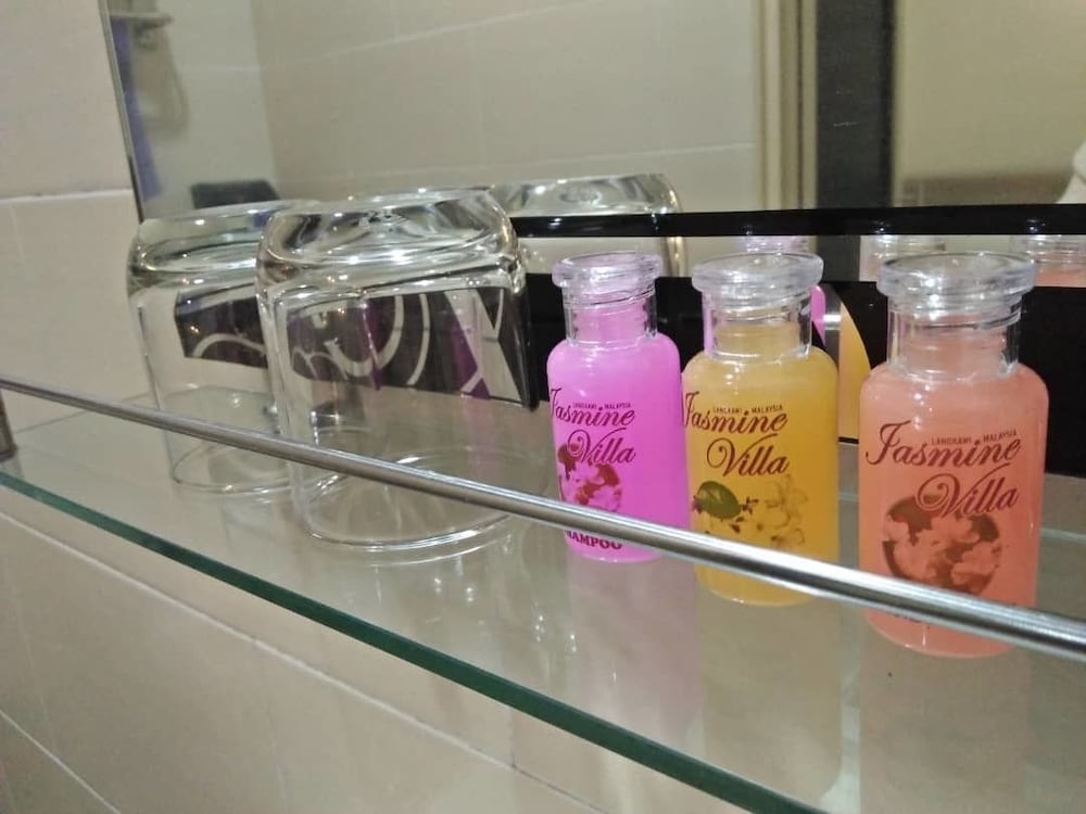 Фото Jasmine Villa Tropical Garden