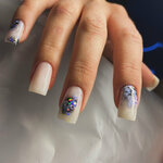 Peony. nails. studio (Niezaliezhnasci Avenue, 95к7) ، صالون تجميل