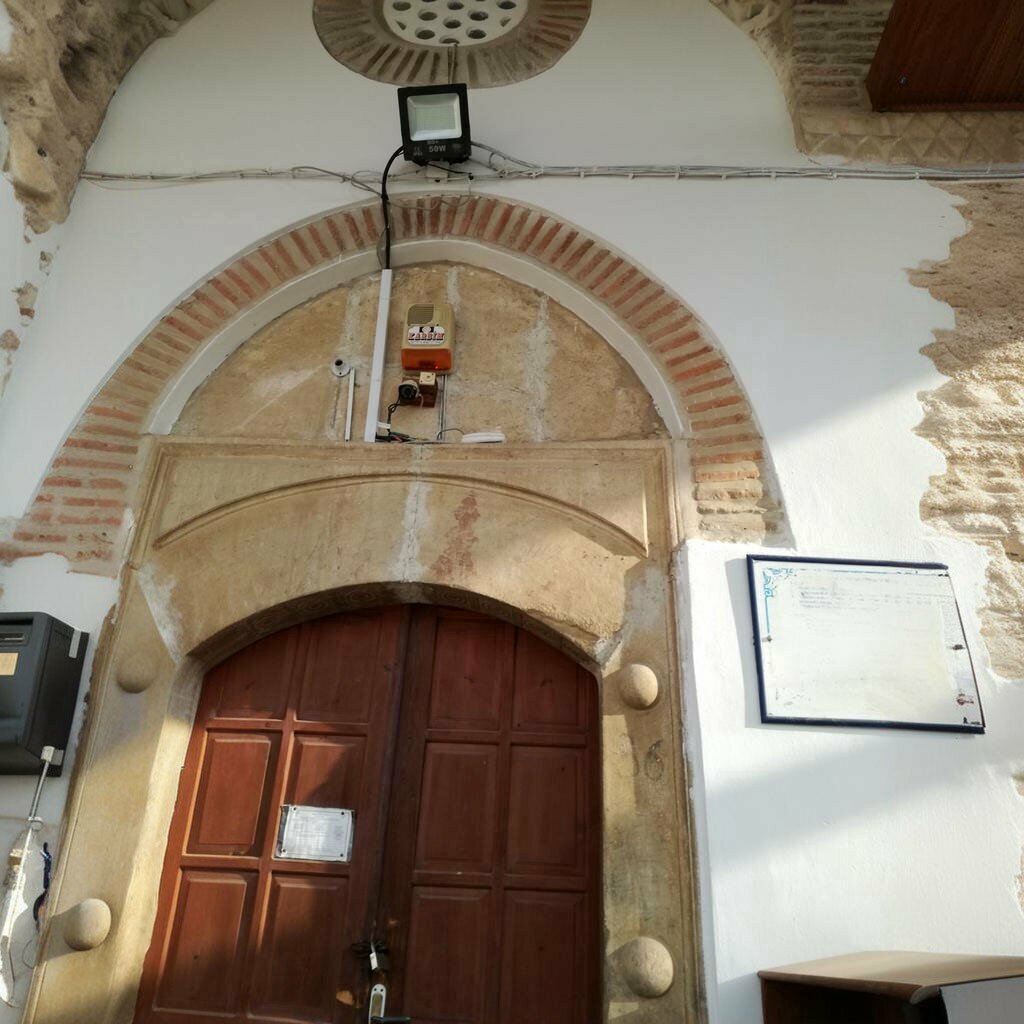 Landmark, attraction Yavukluoğlu Madrasa, Tire, photo