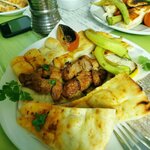 Mediterranean 2 Restaurant (Osmaniye, Osmaniye Central, Doktor Devlet Bahçeli Blv., 1) ، مقهى