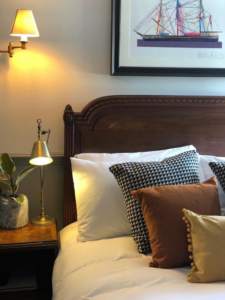 Фото Admiral Hardy