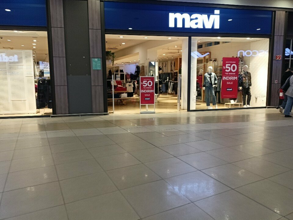 Clothing store Blue, Izmir, photo