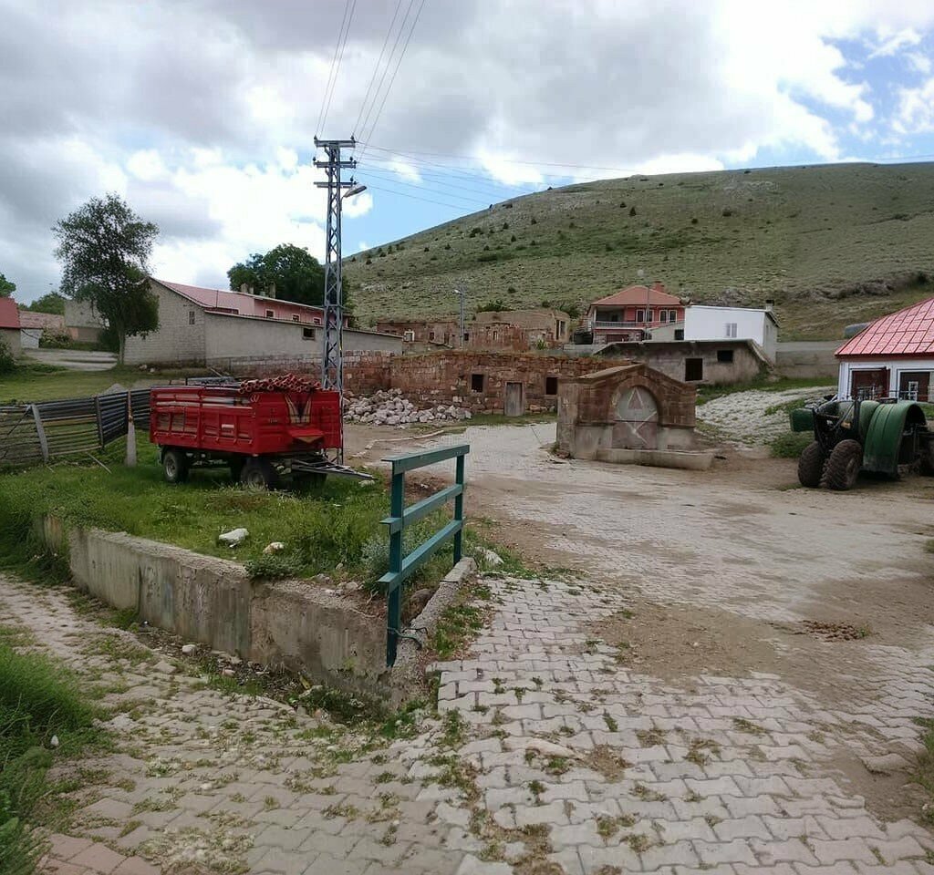 Primary school Kiziloren Primary School, Tomarza, photo
