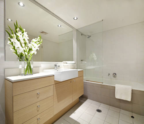 Фото Adina Apartment