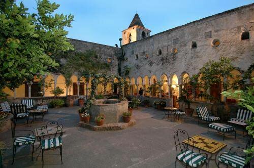 Гостиница Hotel Luna Convento в Амальфи