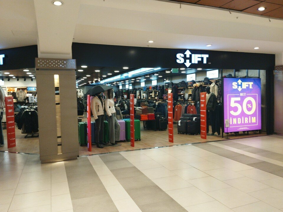 Clothing store Shift Co, Istanbul, photo