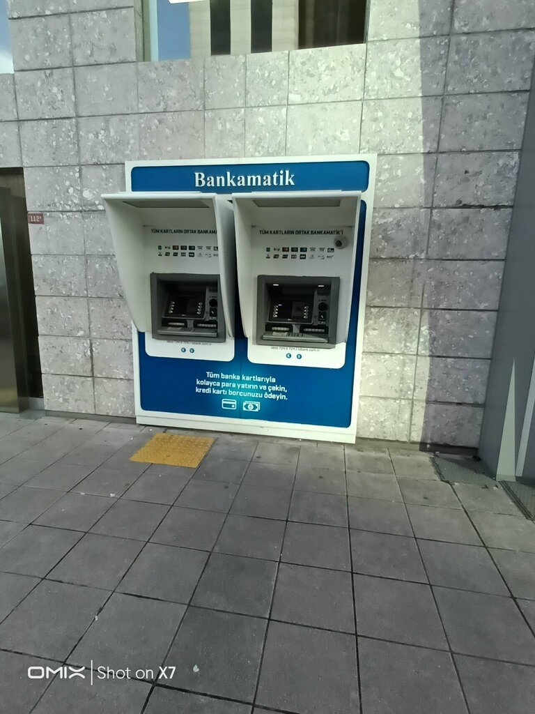 ATM Türkiye İş Bank ATM, Istanbul, photo