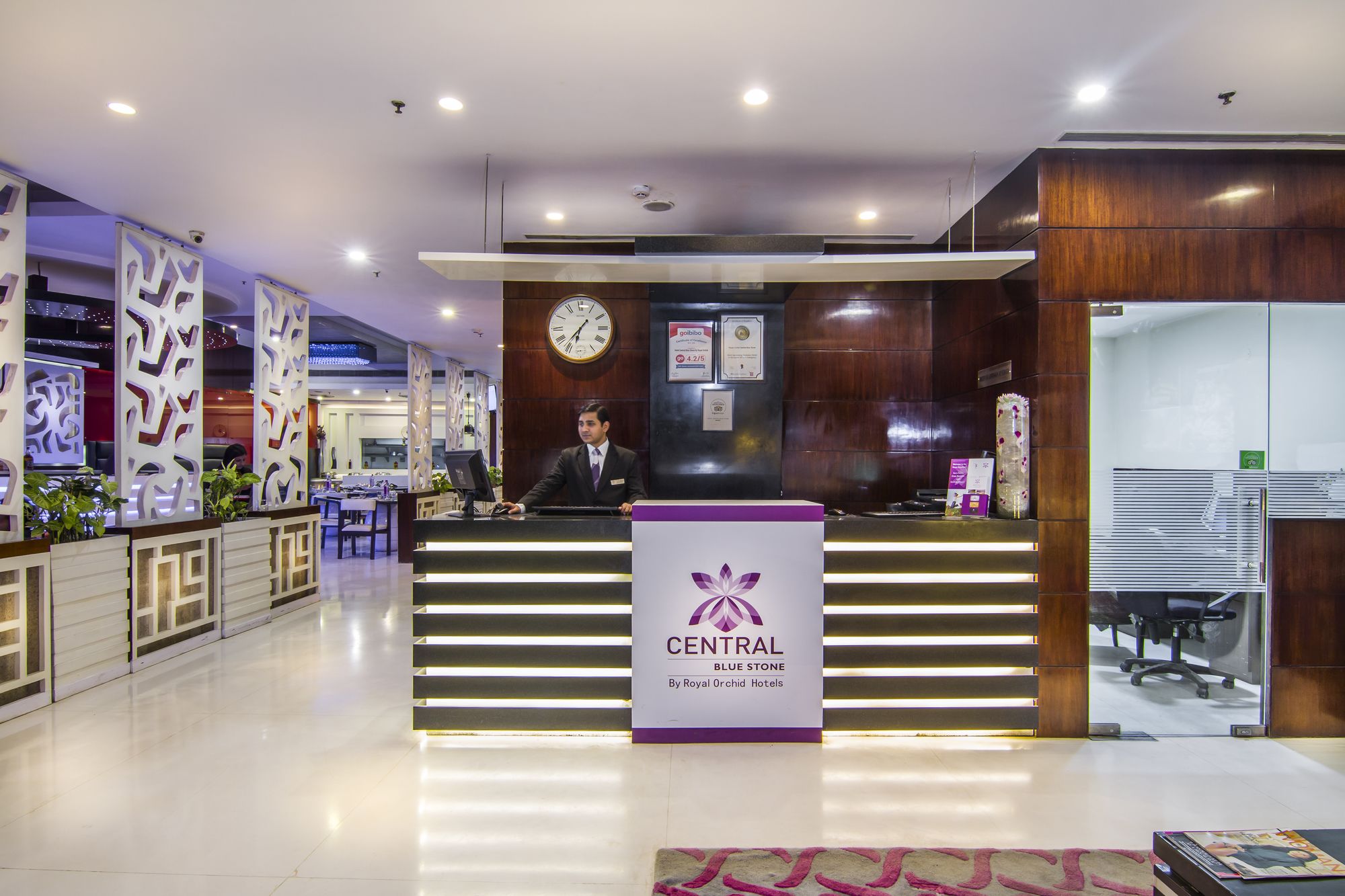 Фото отеля 2