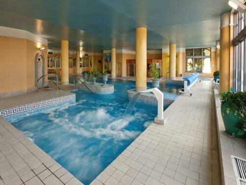 Гостиница Ashdown Park Hotel