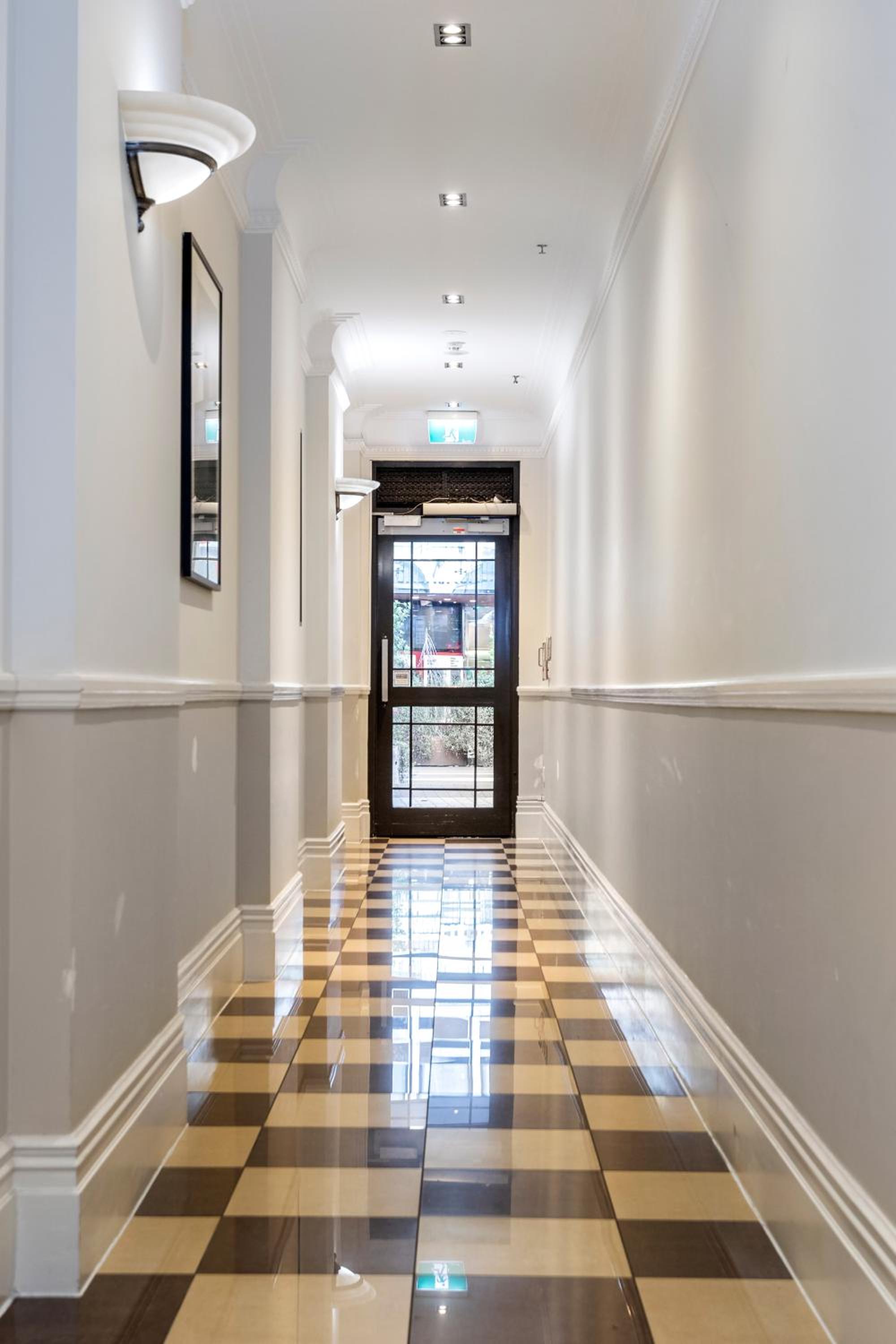 Фото Quest on Queen