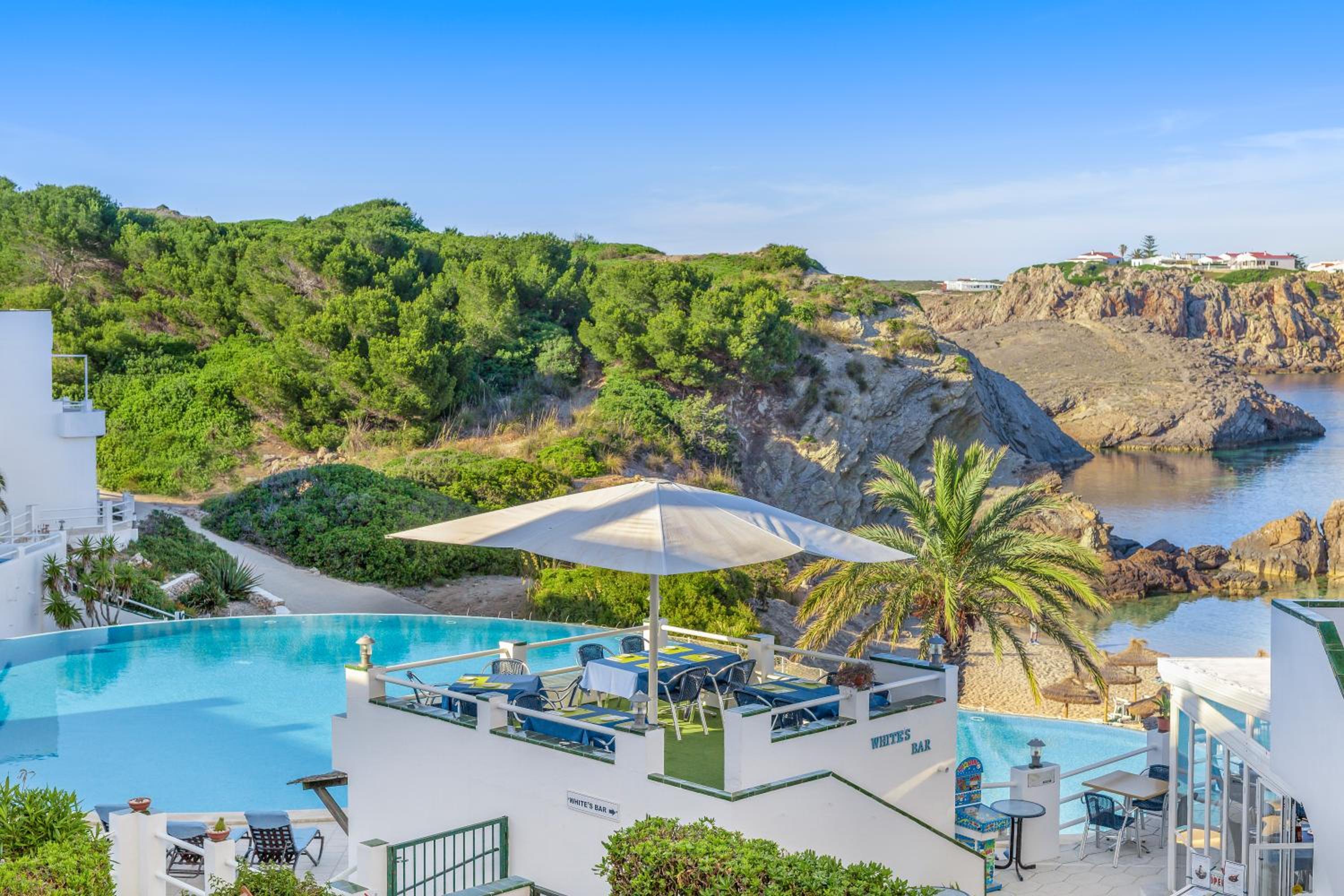 Фото White Sands Beach Club