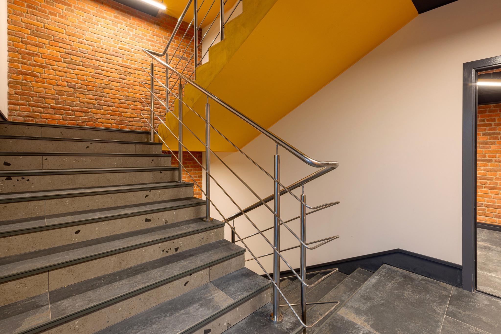 Фото IzzziUP Community L&c