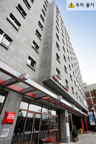 Гостиница Ibis Ambassador Seoul Insadong в Сеуле
