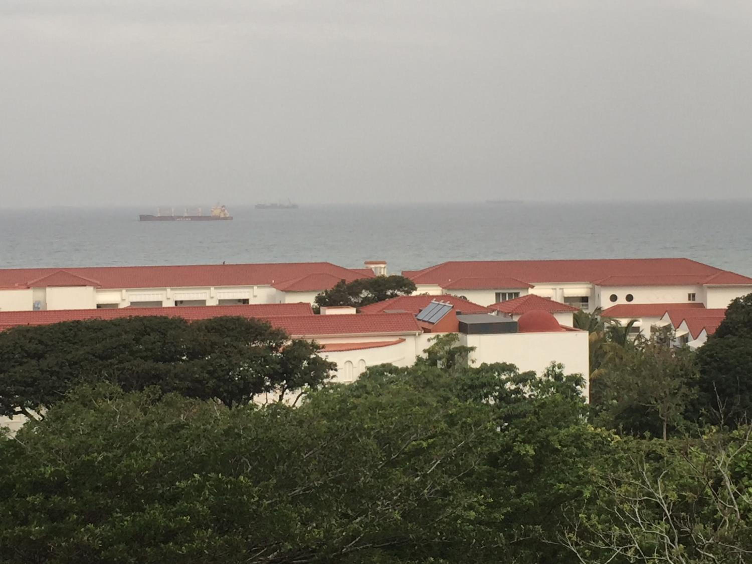 Фото 203 Oyster Quays