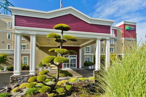 Гостиница Holiday Inn Express And Suites Astoria, an Ihg Hotel в Астории