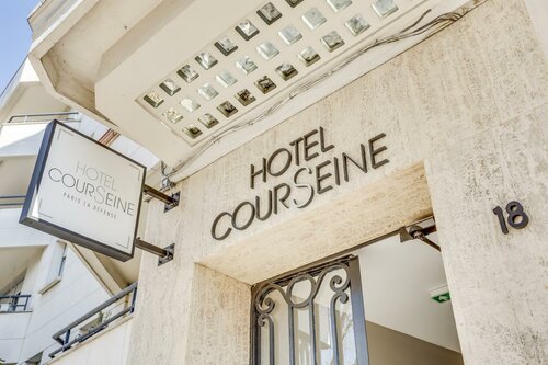 Гостиница Cour Siene Hotel в Курбевуа