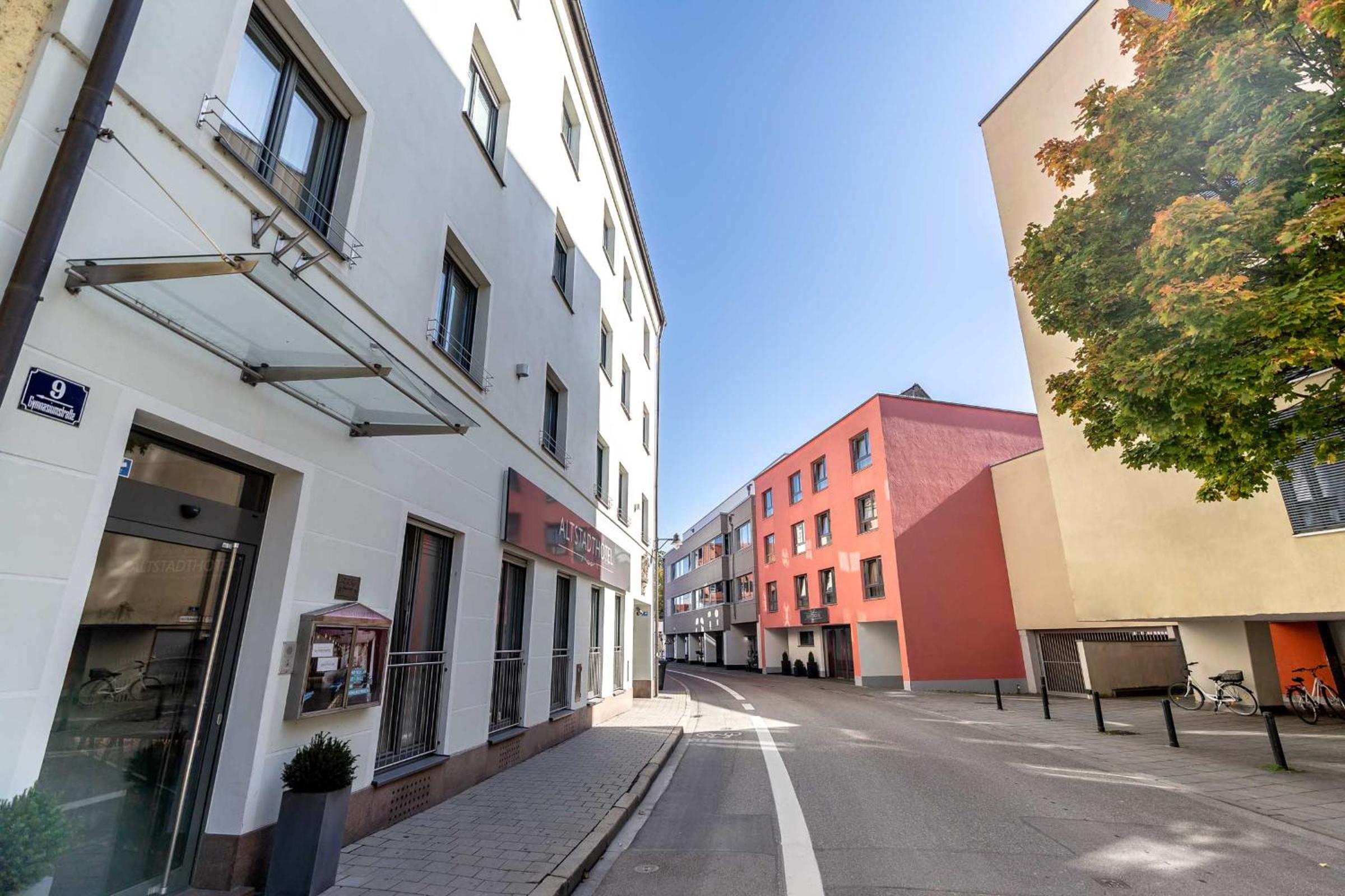 Фото Altstadthotel Guesthouse die Galerie