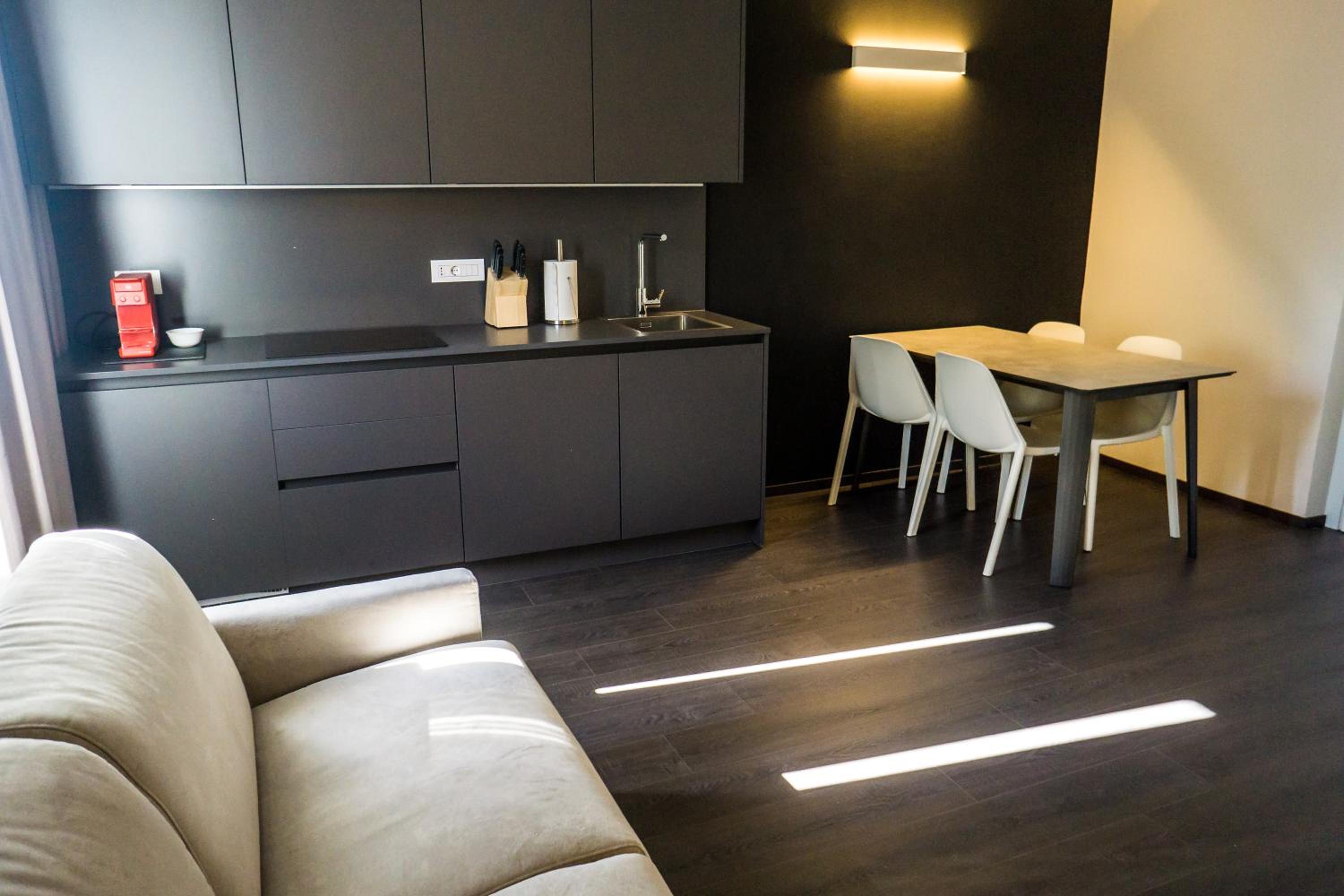 Фото Venice Terminal Apartments & Suites