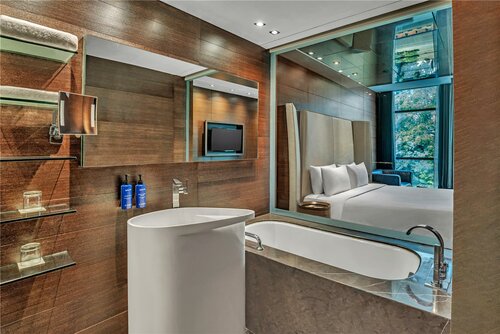 Гостиница Radisson Blu Atria Bengaluru в Бангалоре