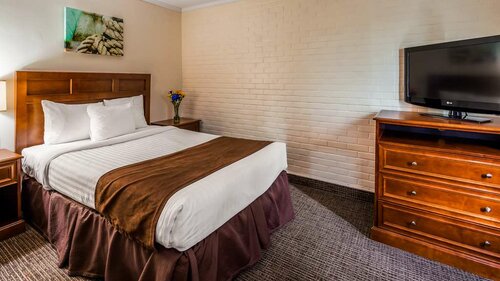 Гостиница Best Western Adams Inn Quincy-Boston в Брейнтри