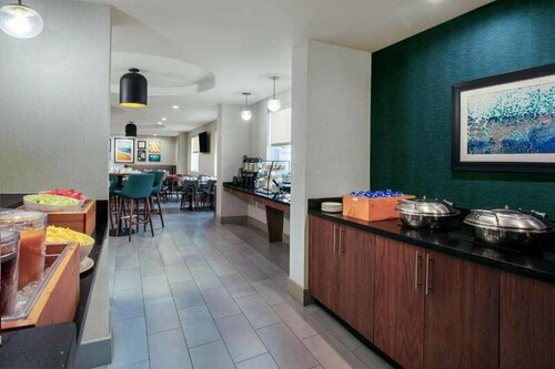 Гостиница Four Points by Sheraton Fort Lauderdale Airport - Dania Beach в Пемброк-Пайнс