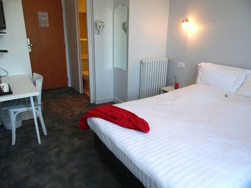 Гостиница Hôtel Restaurant Chante Grelet - Spa & Bulle de Détente в Рьоне