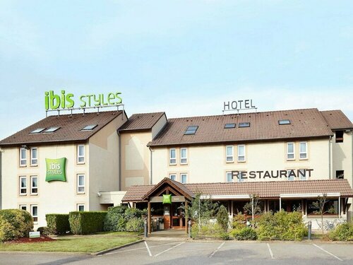 Гостиница Ibis Styles Chartres в Шартре