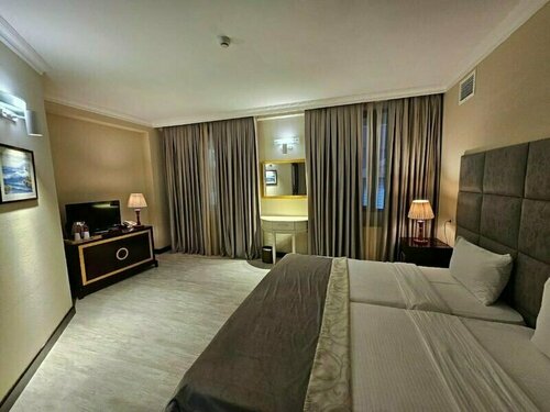 Гостиница Crown Suites Hotel в Баку