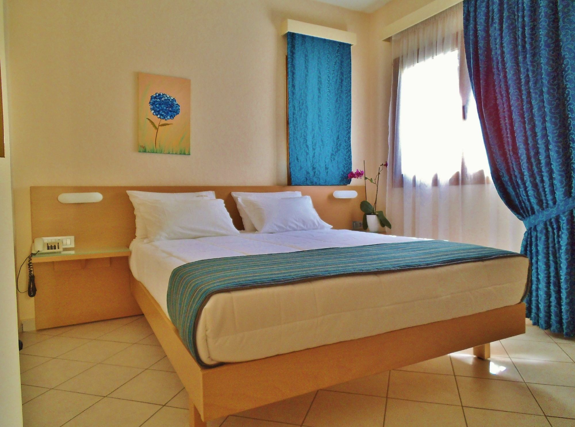 Фото Aphrodite Beach Hotel