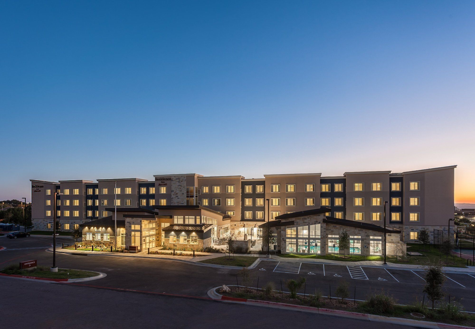 Фото Residence Inn Austin Lake Travis/River Place