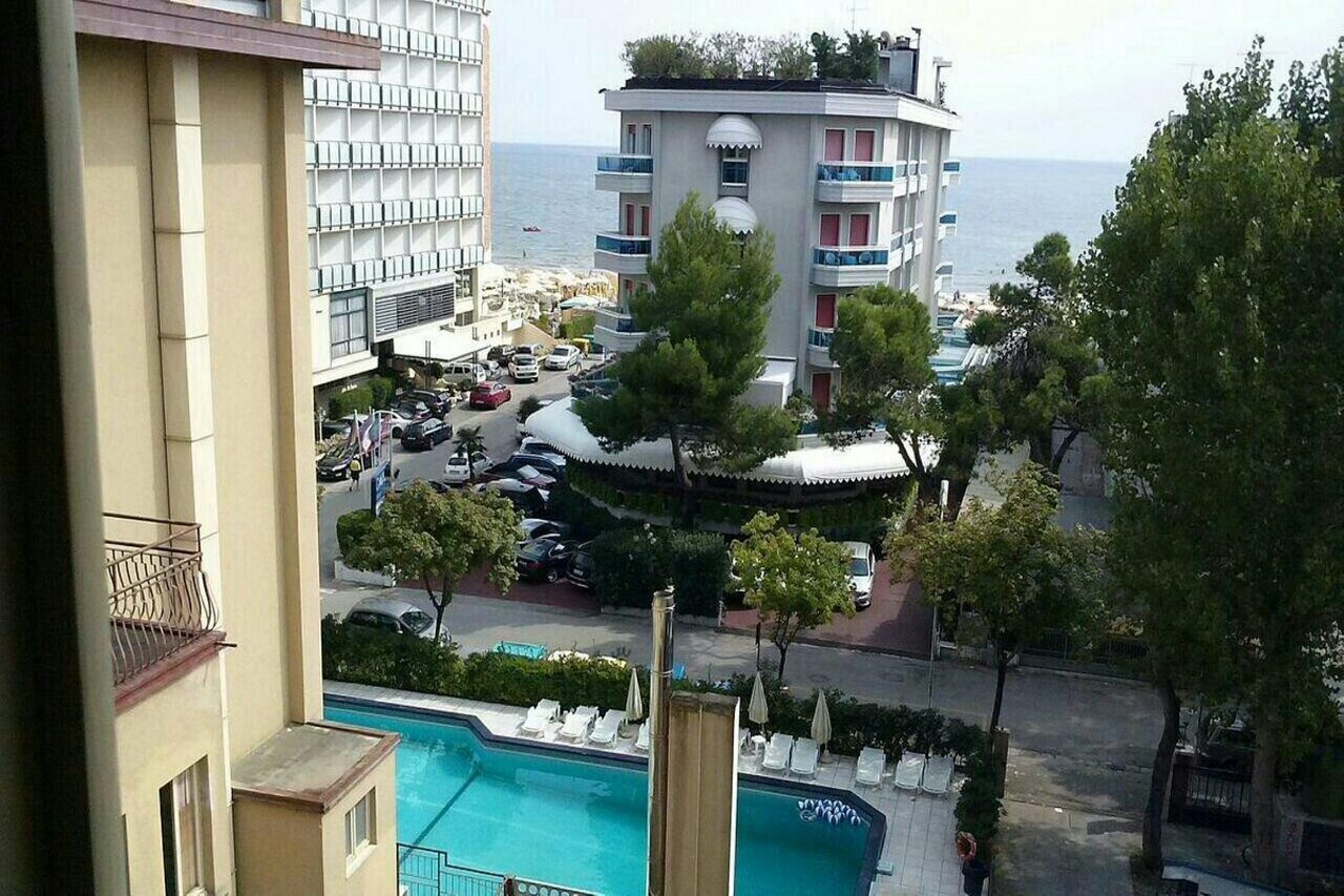 Фото Hotel Amalfi