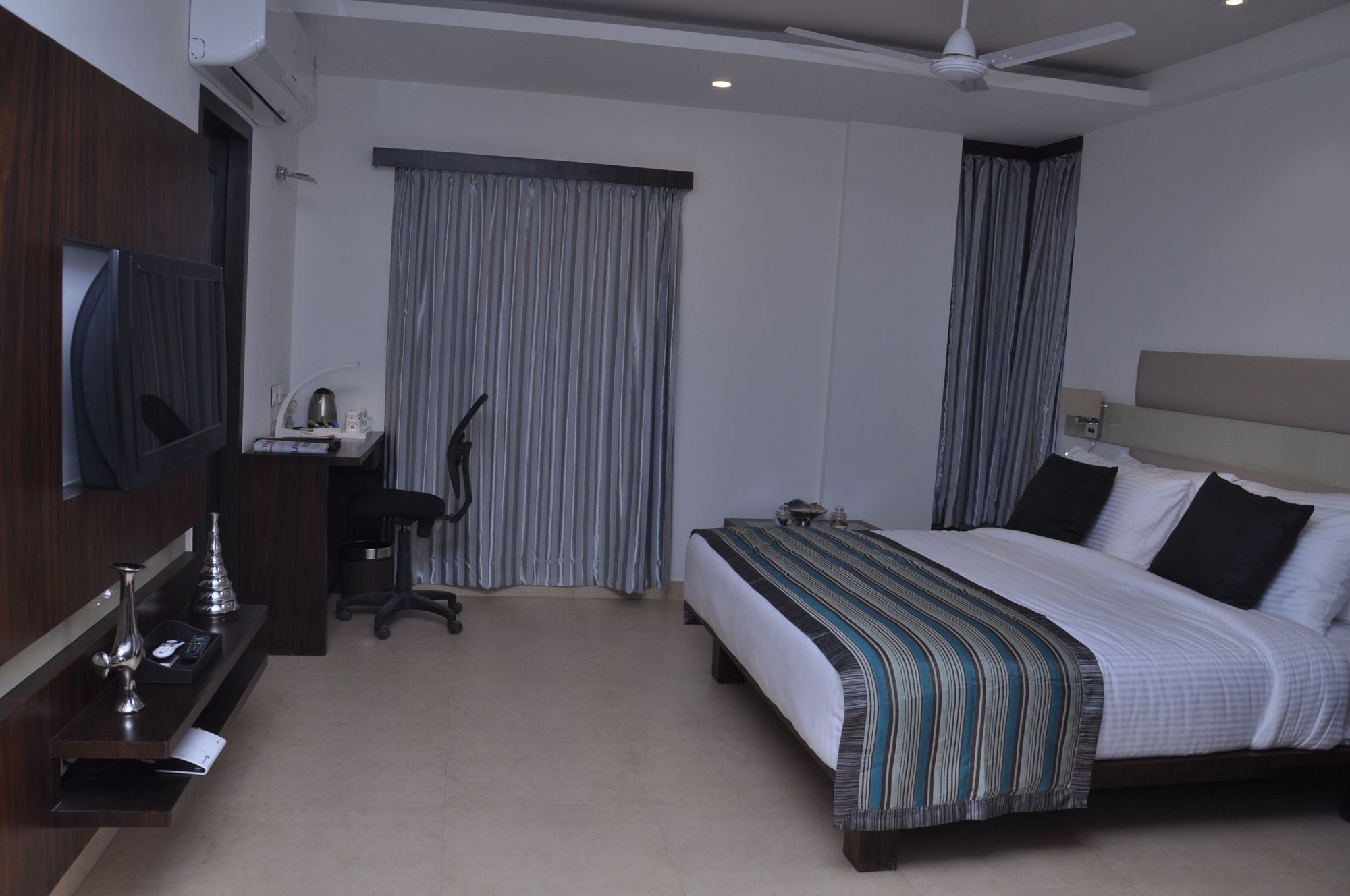 Фото Lords Eco Inn Jayanagar