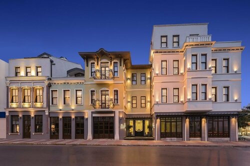 Гостиница Nevv Bosphorus Hotel & Suites в Ускюдаре