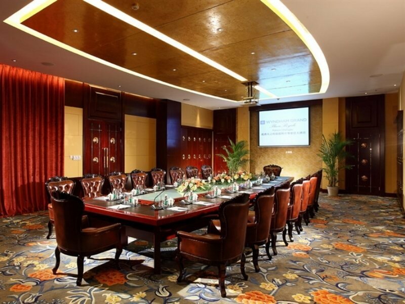 Фото Wyndham Grand Plaza Royale Palace Chengdu