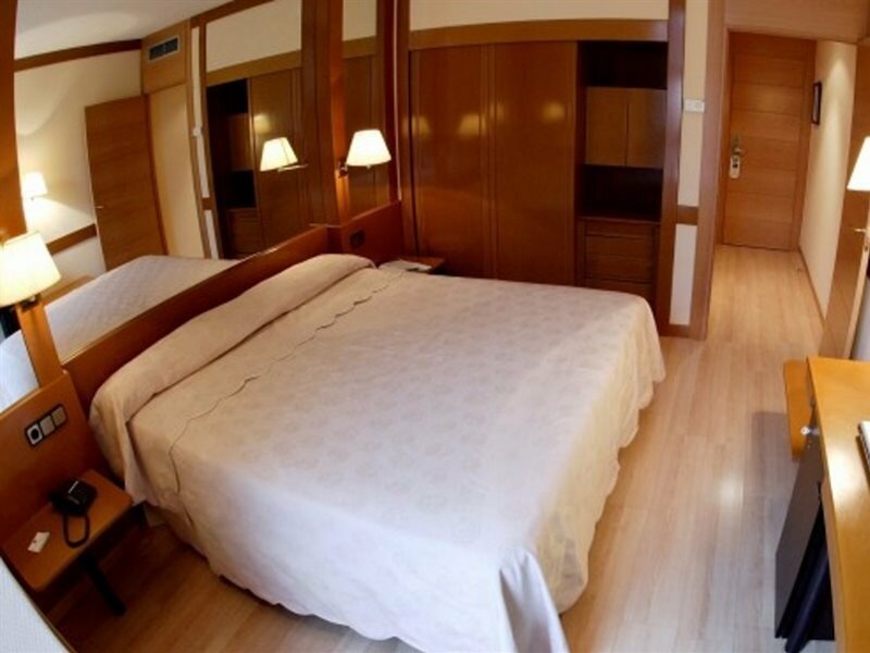 Фото Hotel Ar Los Arcos