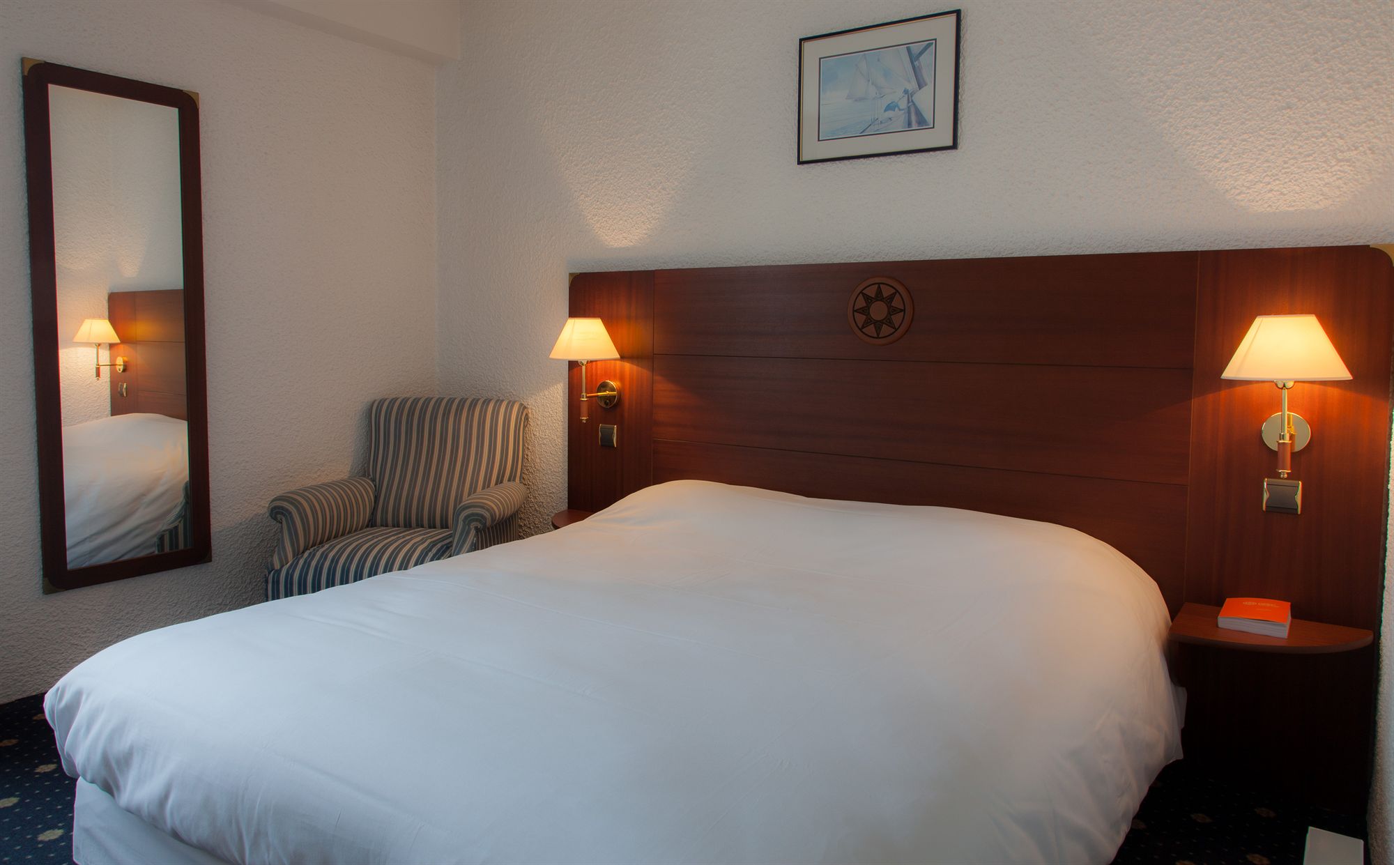 Фото Hôtel Le Yachtman, The Originals Collection