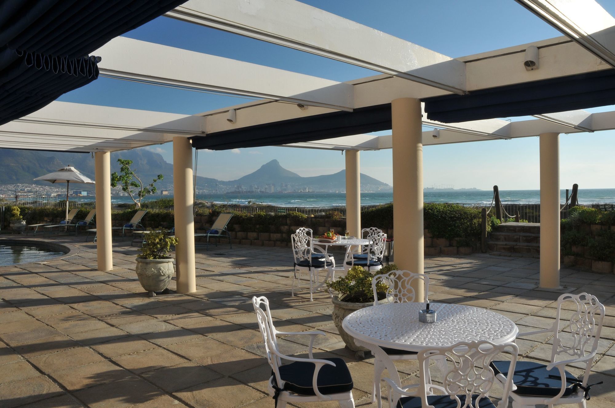 Фото Cape Town Beachfront Apartments At Leisure Bay