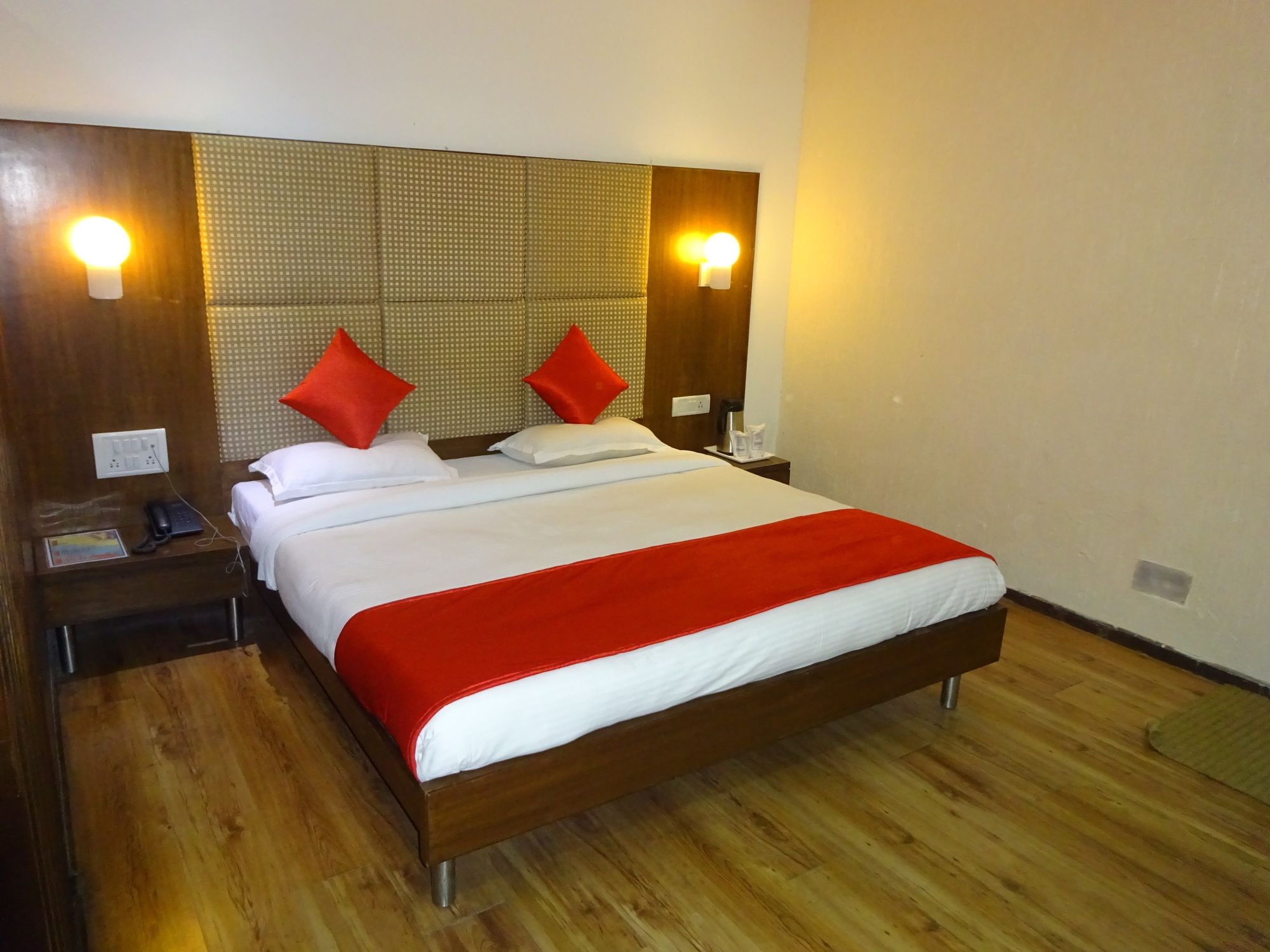 Фото Отель President Inn by Sky Stays