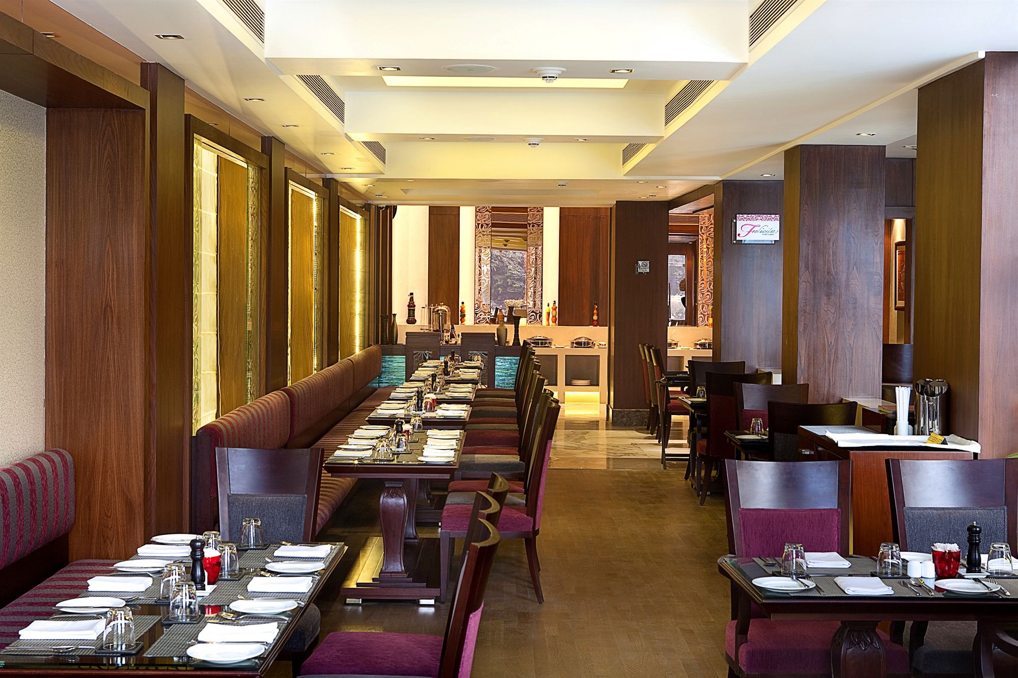 Фото The Fern Residency Gurgaon