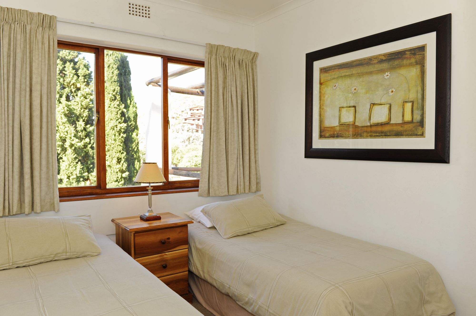 Фото Montagu Springs Resort