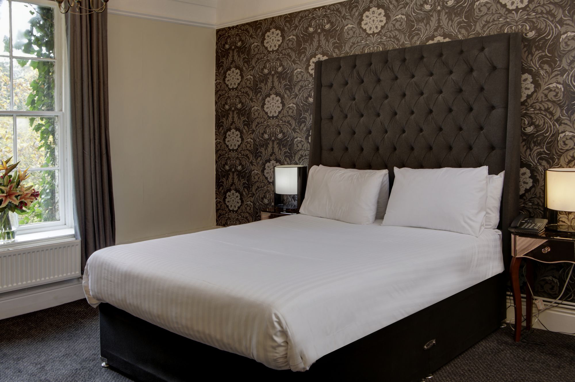 Фото Risley Hall Hotel