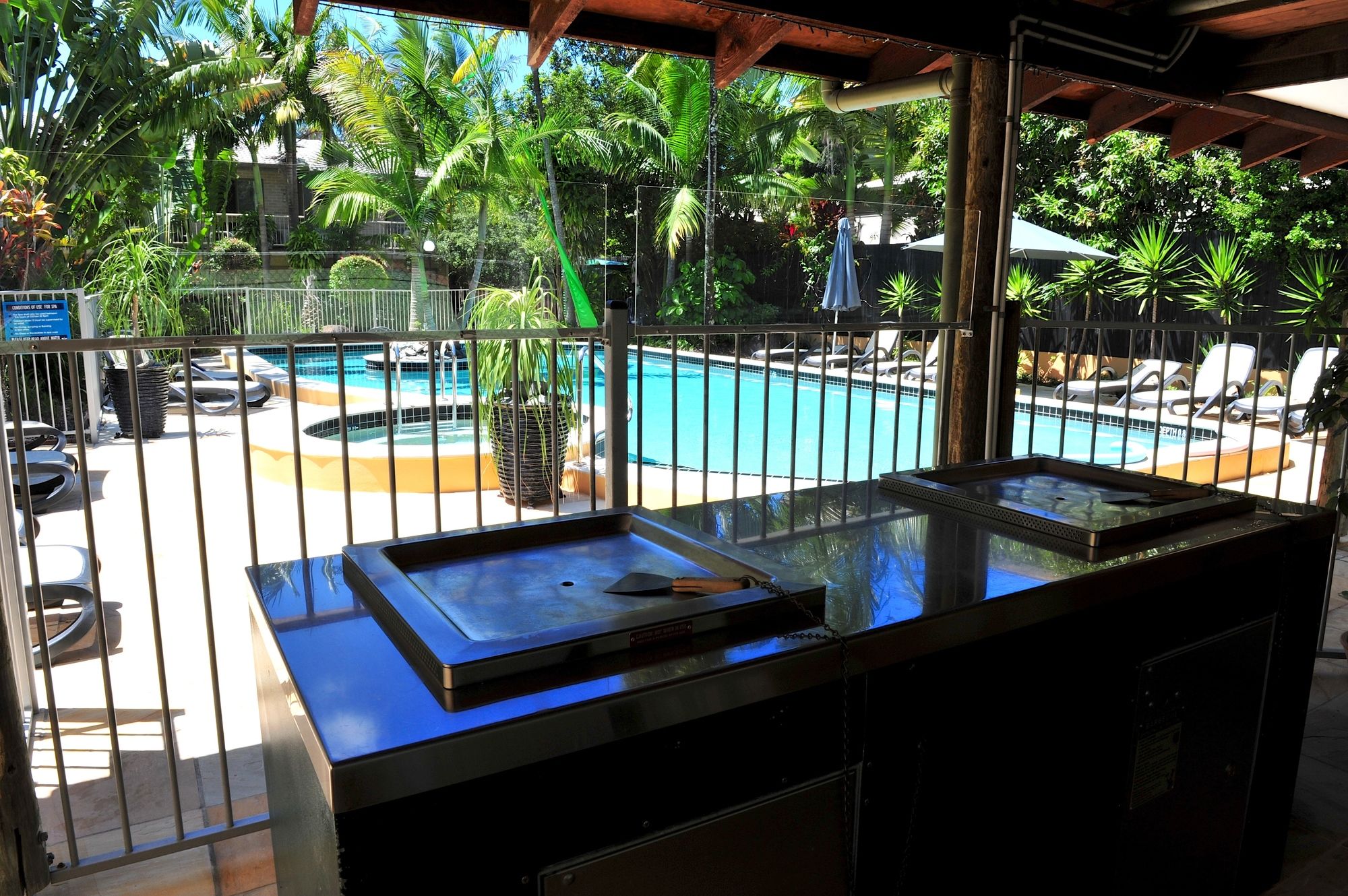 Фото Noosa Village River Resort